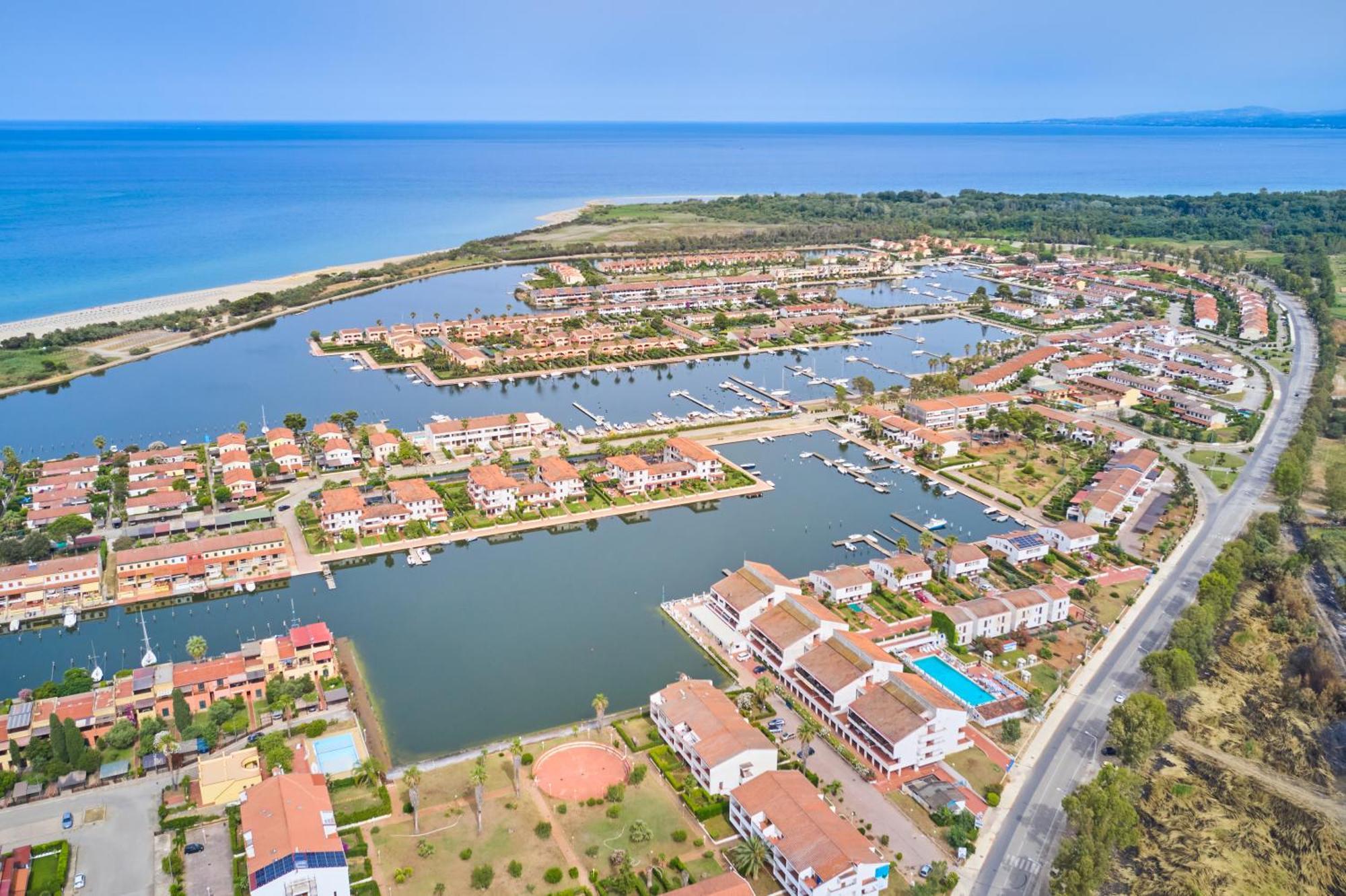 Casa Vacanze Lux By White Aparthotel I Casoni Esterno foto