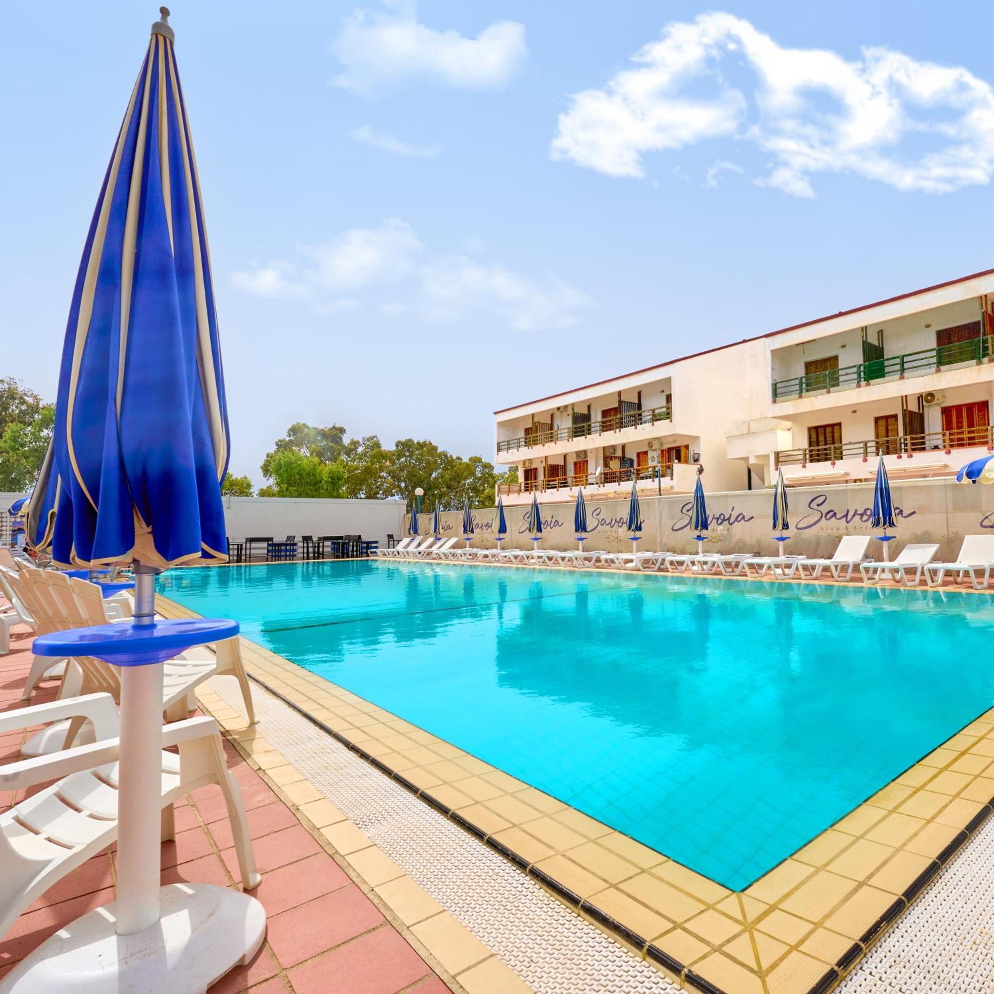 Casa Vacanze Lux By White Aparthotel I Casoni Esterno foto